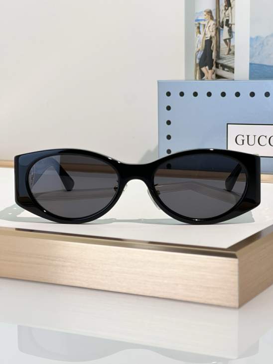 Picture of Gucci Sunglasses _SKUfw79280082fw